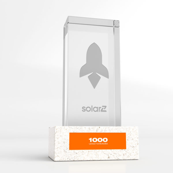 Clientes da SolarZ receberão placa de reconhecimento pelo uso da plataforma