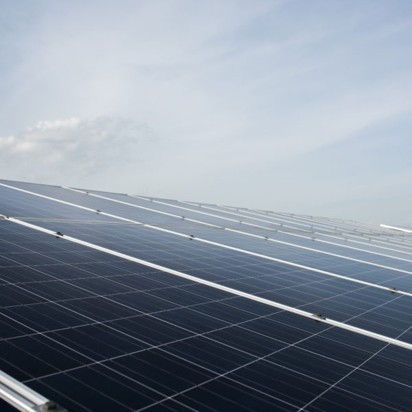 Governo Federal isenta impostos para painéis solares