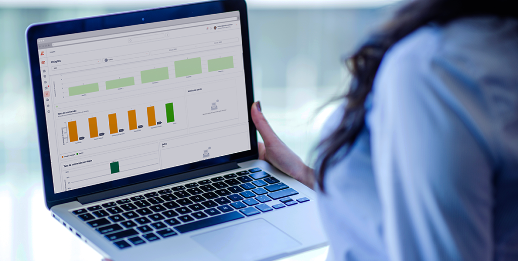 Como escolher o CRM ideal para a operação do integrador solar